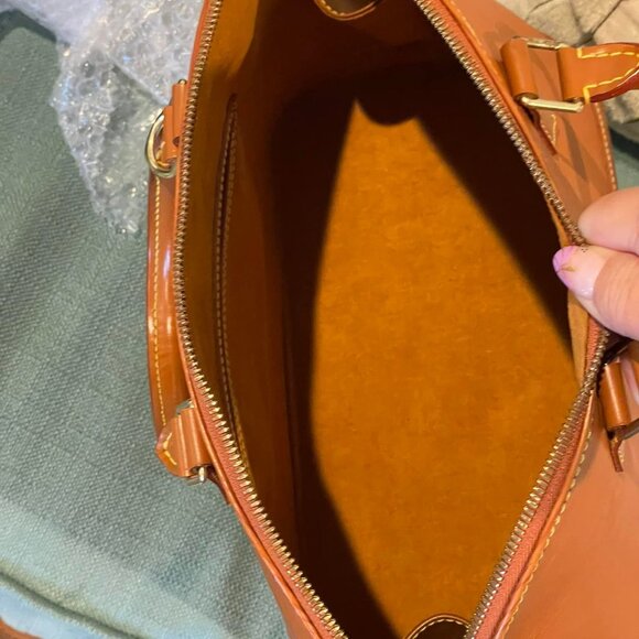 Louis Vuitton Vintage Epi Alma - Picture 13 of 16